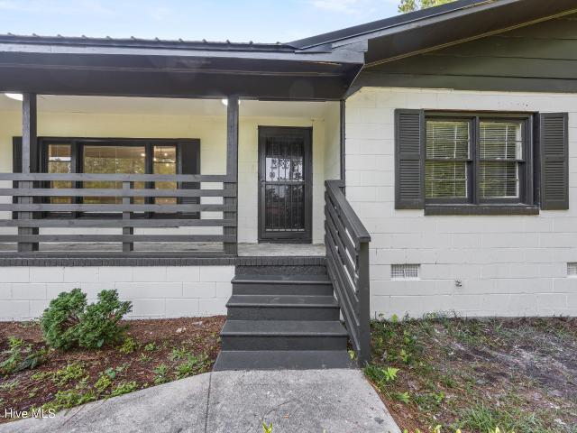 2715 Cedar Hill Road NE