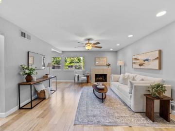 2715 Lyon Cir