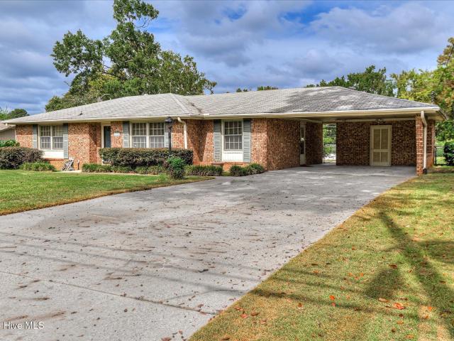 2715 Rosewood Drive