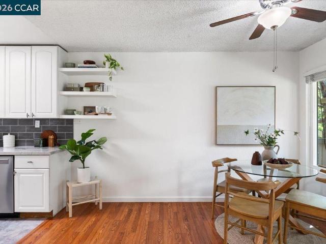 2716 Oak Road 95
