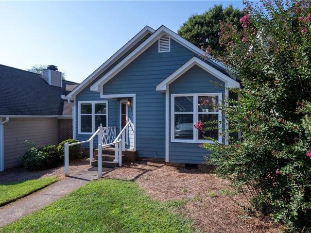 2716 Sawgrass Court