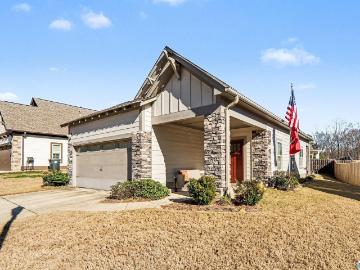 2716 Village Lane
