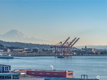 2717 Western Ave, Unit 1018, Seattle, WA 98121 | MLS #2527