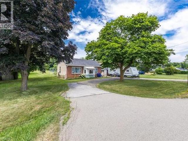 2718 Upper James Street, Hamilton, ON, L0R 1W0 house for sale | Listing ID 40807 | Royal LePage