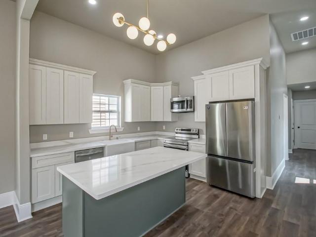 2719 First Street