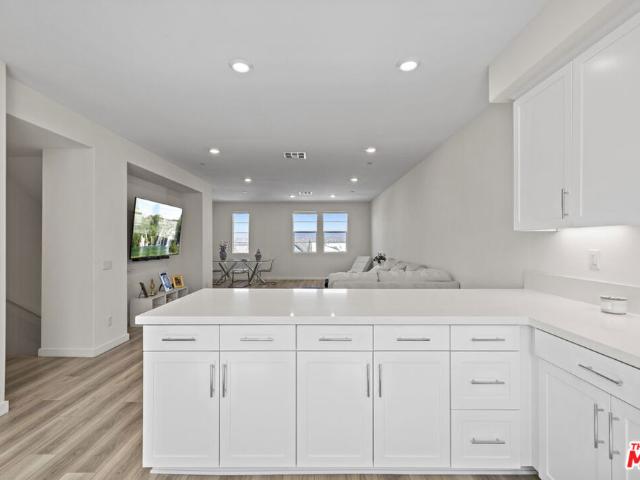 27109 Valley Oak Place