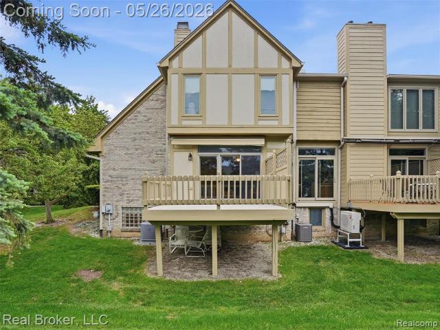 2710 Maitland Drive