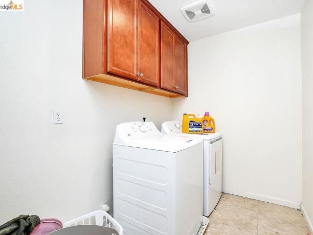 2710 Claudia Ln