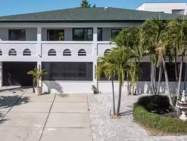 2710 Hibiscus Dr W, Belleair Beach, FL 33786 MLS TB8472551