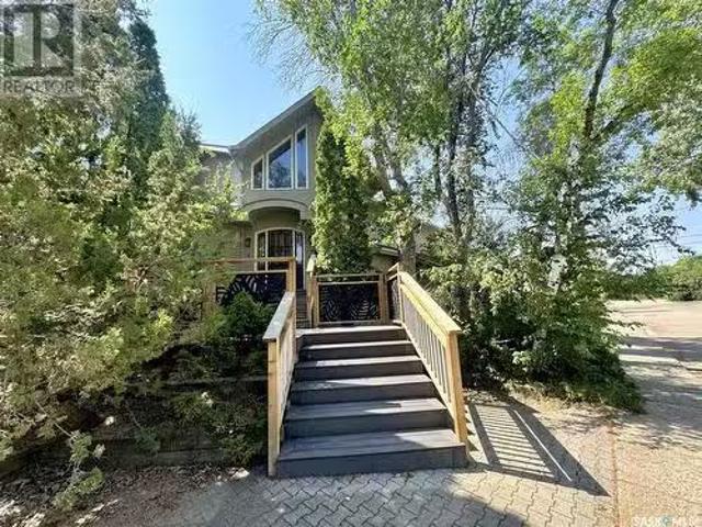 2712 Cameron Street, Regina, SK, S4T 2W6 house for sale Lis.