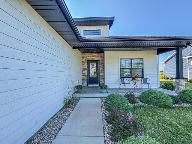 2713 E Stone Creek Boulevard