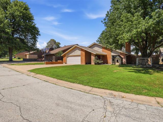 2713 Haystack Lane