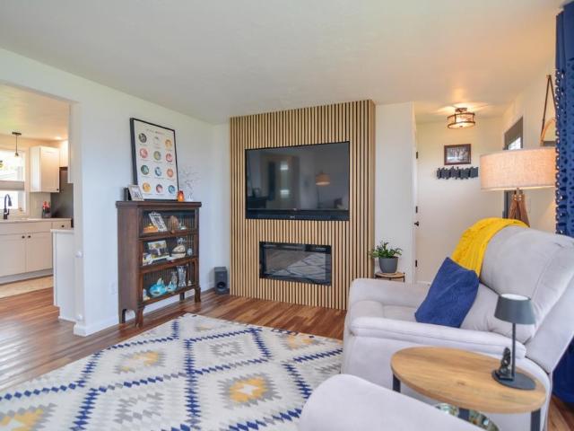 2713 packerland drive