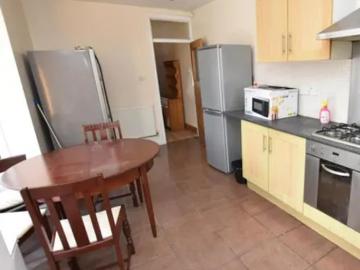 271 Gristhorpe Road, Stirchley, B29 7SN, United Kingdom | 3 bed duplex for rent #92332862 | Rentberry