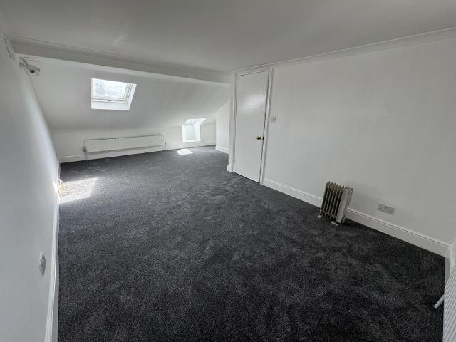 271 Kingston Road, Ilford IG1, 2 bed flat to rent, £1,750 pcm | PrimeLocation