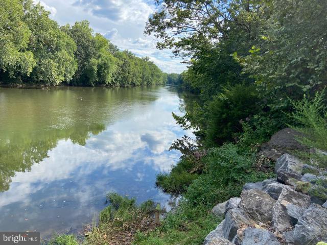 271 Ogden Farm Rd, Moorefield, WV 26836 | MLS #WVHD2003
