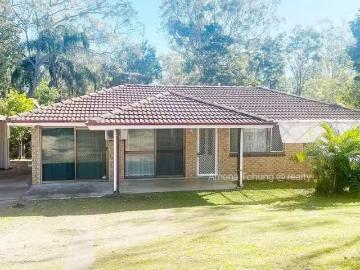 271 Old Logan Road, Camira, QLD 4300