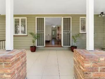 271 Long Street East, Graceville, QLD 4075