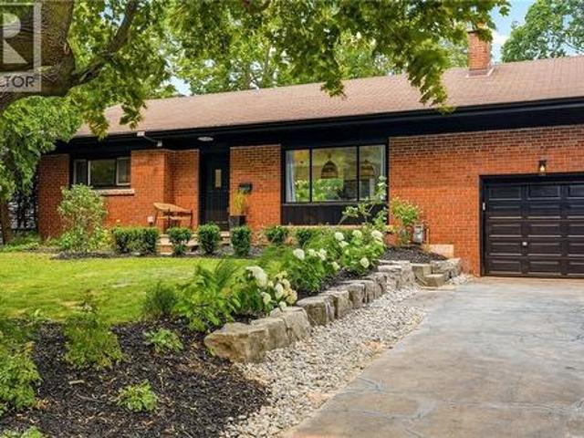 271 Linden Avenue, Burlington, ON, L7L 2P4 house for sale | Listing ID 40855 | Royal LePage