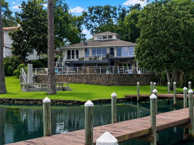 271 NW Ewing Ct, Fort Walton Beach, FL 32548