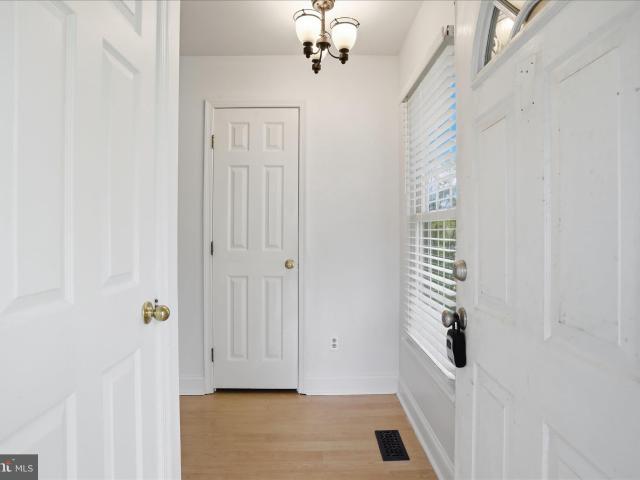 271 Paw Dr, Front Royal, VA 22630 | MLS #VAWR2014