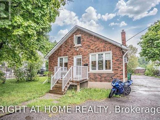 271 Queen Street, Brampton, ON, L6W 2C2 house for lease | Listing ID W13720 | Royal LePage