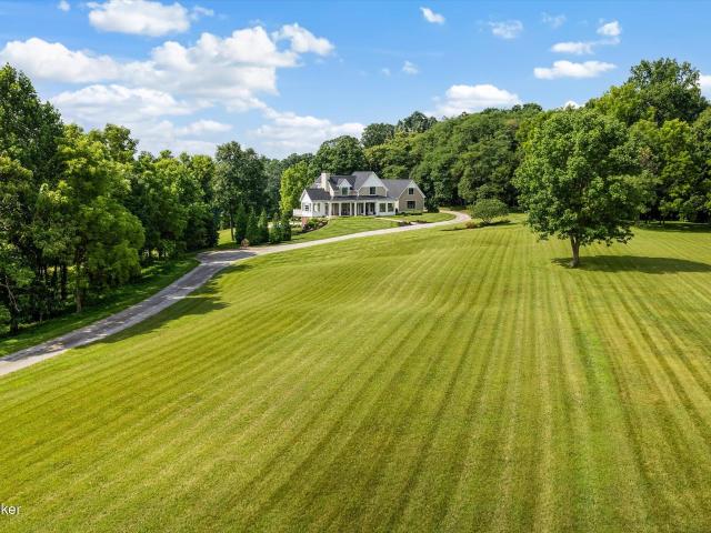 2724 Barrickman Ln