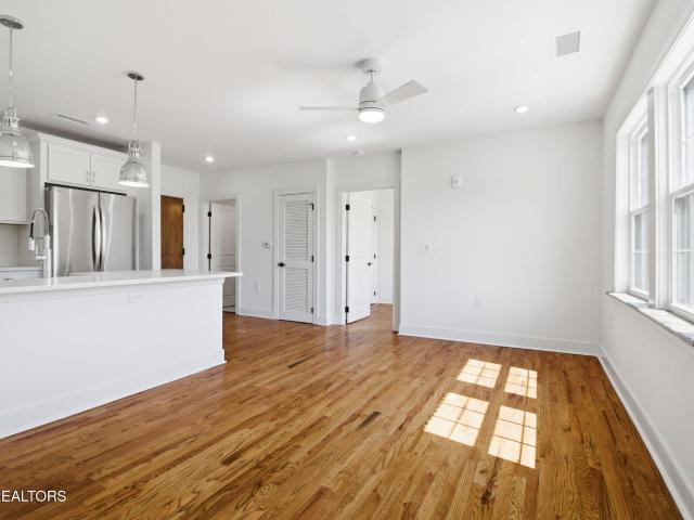 2724 E Magnolia Ave 401