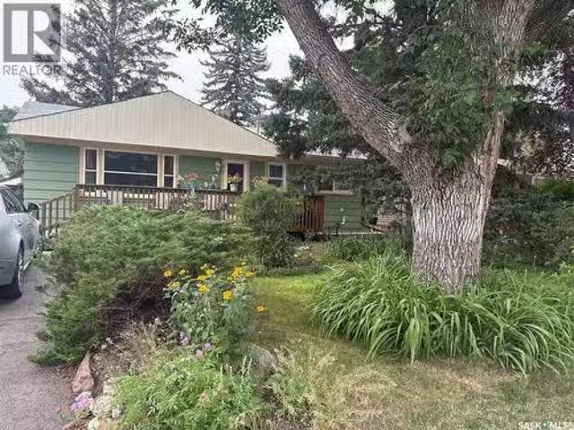 2724 24Th Avenue, Regina, SK, S4S 1J5 house for sale Listin.