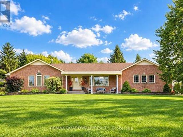 2725 Mcintosh Road, Augusta, ON, K0E 1T0 house for sale | Listing ID X13822 | Royal LePage