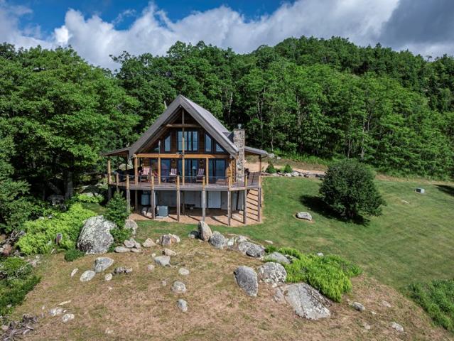 2725 Point Lookout Ln