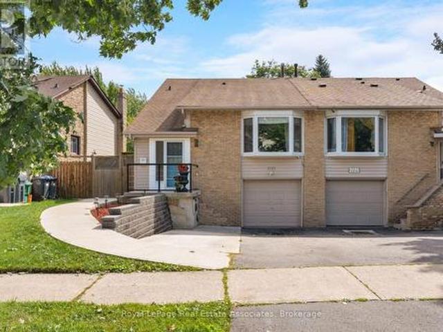 2727 Bucklepost Crescent, Mississauga, ON, L5N 1X6 house for sale | Listing ID W13808 | Royal LePage