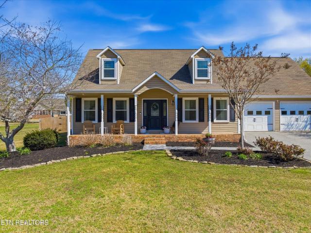 2727 Kenwood Drive