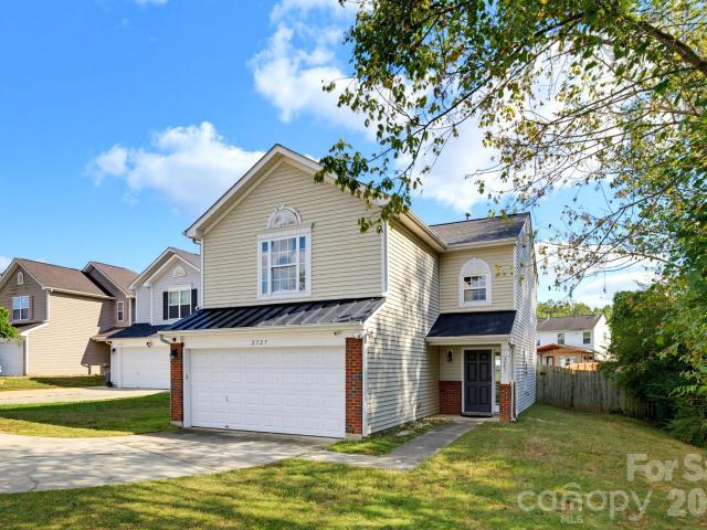 2727 Valley Court