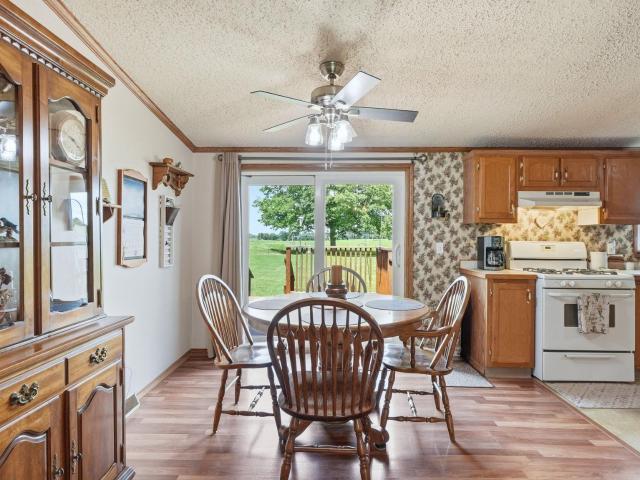 2728 E Evergreen Drive