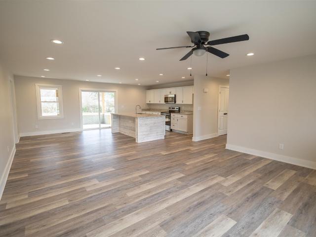 2720 Apache Drive