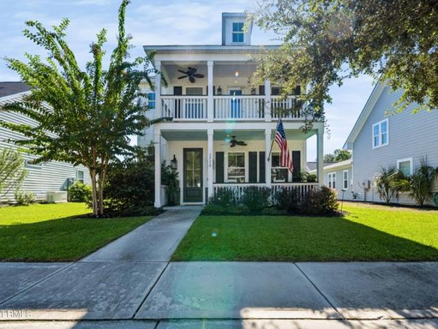 2720 Bluestem Dr, Beaufort, SC 29902