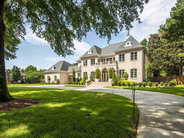 2720 calkins rd