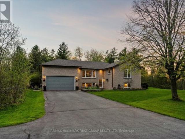 2720 Castle Hill Drive, Hamilton Township, ON, K9A 0M3 house for sale | Listing ID X13758 | Royal LePage