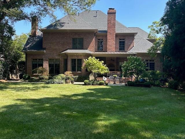 2720 Tanglewood Lane