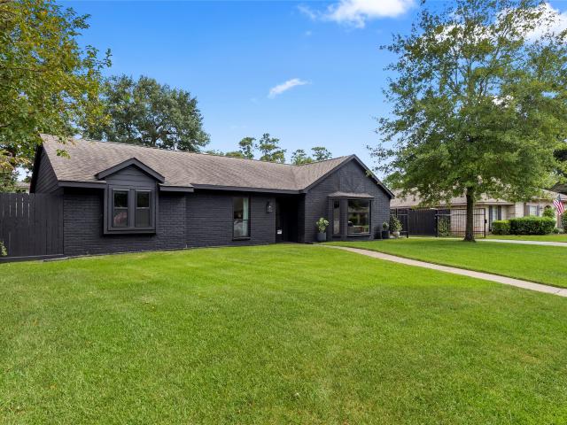 27210 Paula Lane