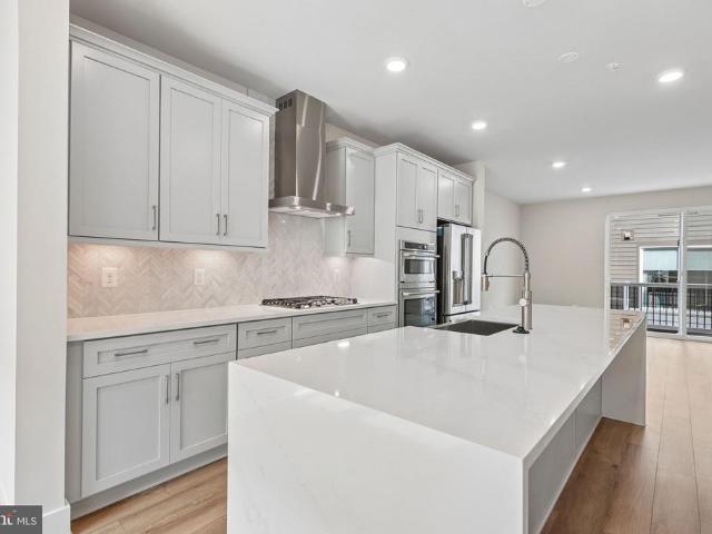 2721 Ferry Bar Drive