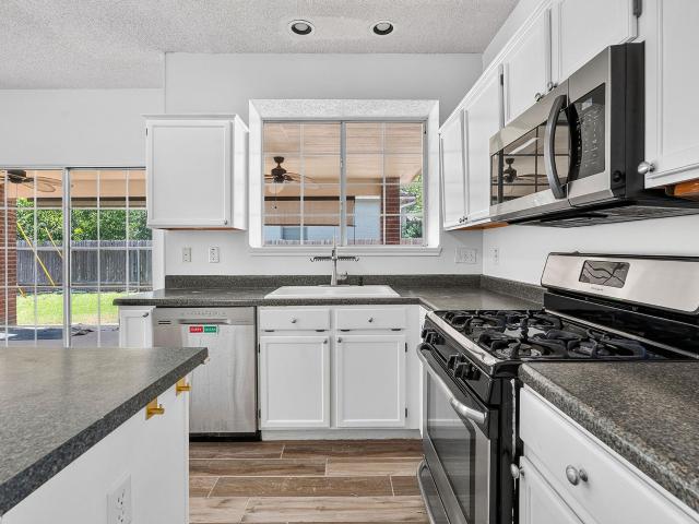 2721 Little Elm Trl