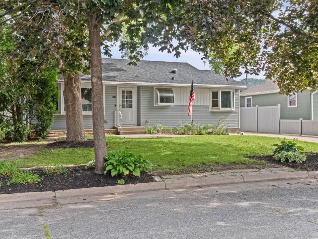 2721 Ray Pl