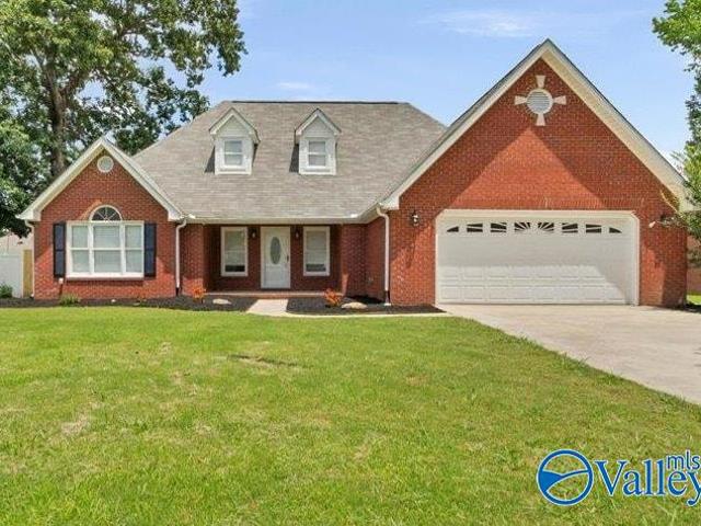 2722 King Arthur Court SW