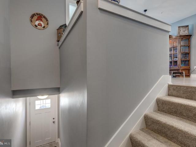 2723 Town View Circle