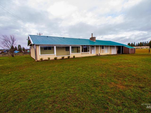 272 Cemetery Rd