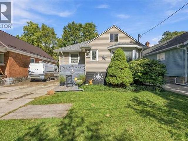 272 Kathleen Avenue, Sarnia, ON, N7T 1E3 house for sale | Listing ID 26023 | Royal LePage
