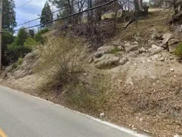 272 PINE DR, CEDAR GLEN, CA 92321