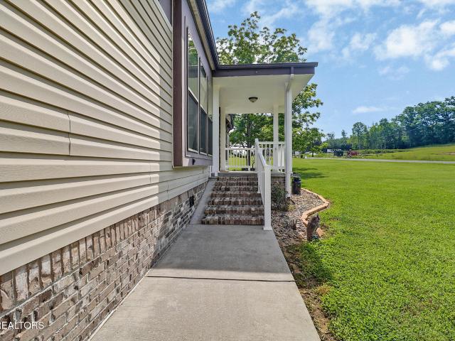 2734 Blaylock Rd